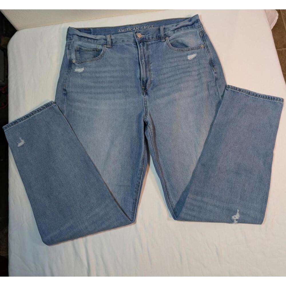 American Eagle Light Blue Distressed Mom Jeans Size 14 Long